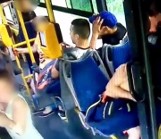 Kraków. Policja zatrzymała ósmą osobę w sprawie napadu z maczetą i gazem na autobus