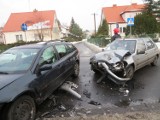 Ślisko! Dwa wypadki na jednej drodze w powiecie aleksandrowskim