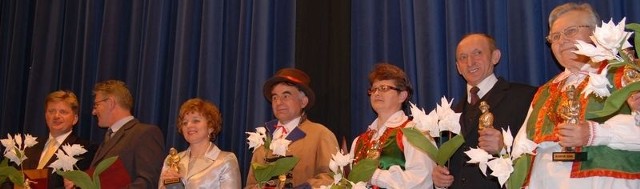 Część z laureatów nagród Kurpiki 2008