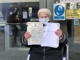 84-latka, która protestowała w Sądzie Okręgowym w Poznaniu przerywa głodówkę. Zapowiada, że może ponowić protest za dwa tygodnie