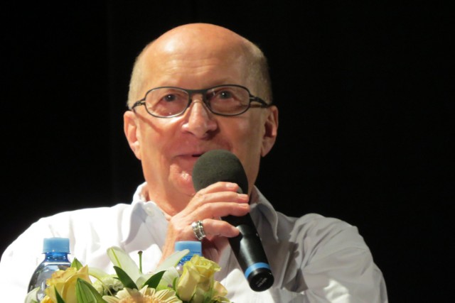 Wojciech Pszoniak odsłonił swoją gwiazdęPrzed odsłonięciem gwiazdy gośc uzdrowiska spotkał się w Teatrze Letnim z mieszkańcami i kuracjuszami