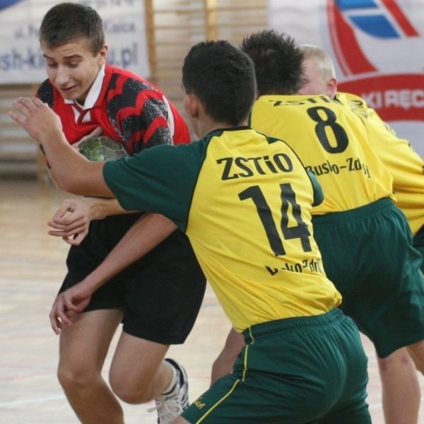 Fragment meczu II LO Kielce - Zespół Szkół Technicznych i Ogólnokształcących Busko Zdrój