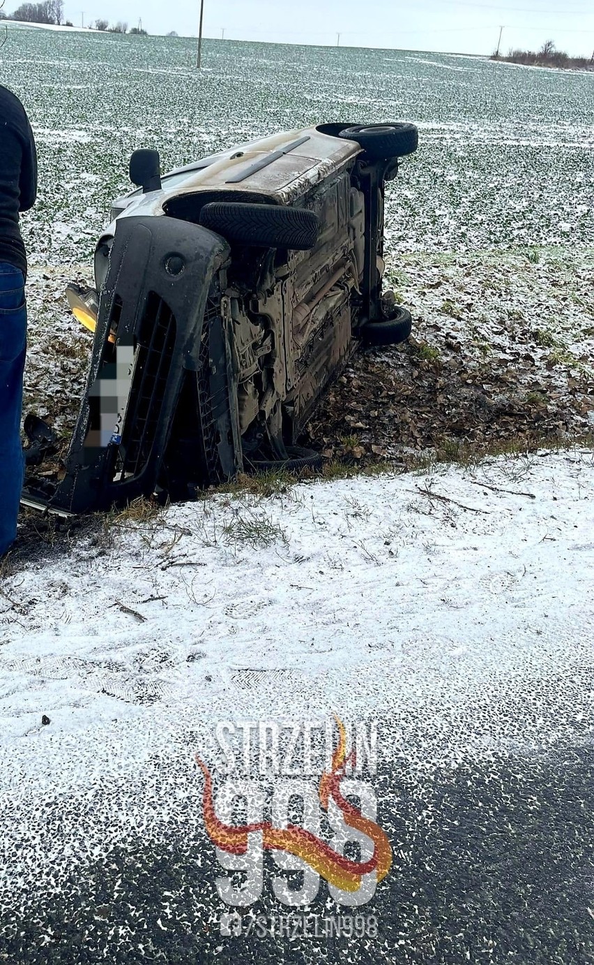 Dolny Śląsk: Trudna sytuacja na drogach. Wypadki, remonty, śnieg [AKTUALIZACJA]