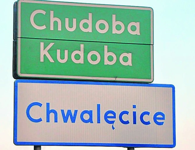 Chwalęcice - część wsi Chudoba. Wykaz wszystkich nowych tablic jest na stronie www.nto.pl/kluczbork. 