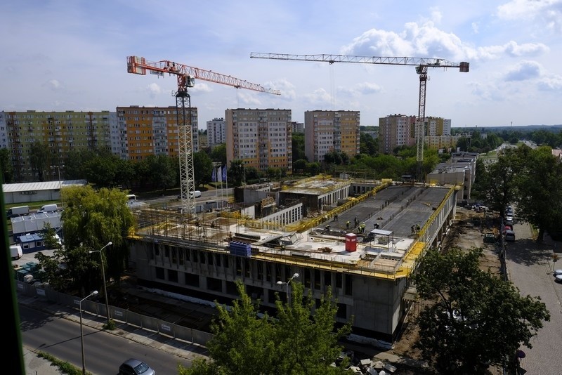 Na placu Zwycięstwa w Toruniu trwa budowa Sądu Rejonowego....
