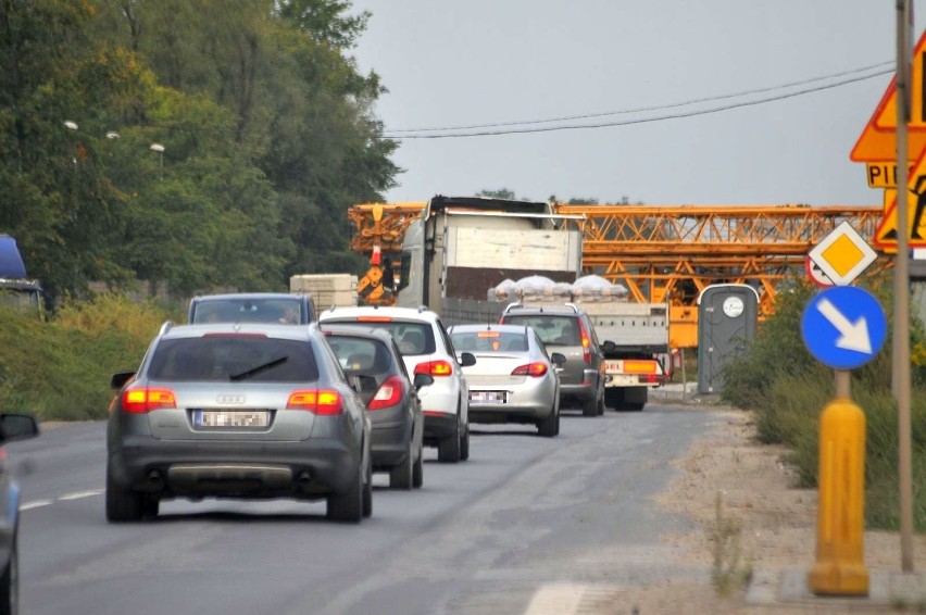 Ponad 13-kilometrowy odcinek drogi wojewódzkiej nr 254 z...