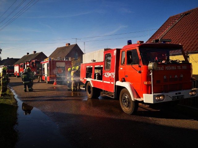 W piątek w godzinach popołudniowych strażacy zostali wezwani do pożaru w miejscowości Wielboki w gminie Wierzchowo (powiat drawski).