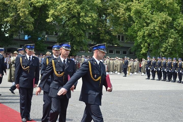 Stopień młodszego aspiranta uzyskało 112 absolwentów...