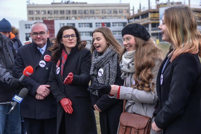 05.02.2019 Gdańsk. Na placu Solidarności odbyła się...