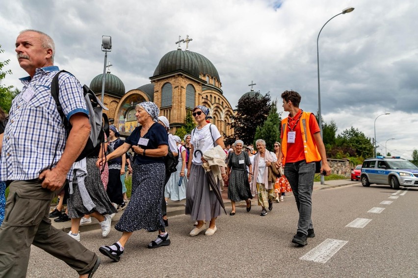 Z Białegostoku wyruszyła piesza pielgrzymka do supraskiego monasteru (zdjęcia)