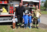 Strażacy ochotnicy z Kiedrzynia w gminie Gózd sprawili frajdę dzieciakom z dwóch radomskich przedszkoli. Zobacz zdjęcia 