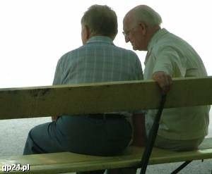 Badania pokazują, że kobiety na emeryturze bywają smutne, a mężczyźni rozdrażnieni