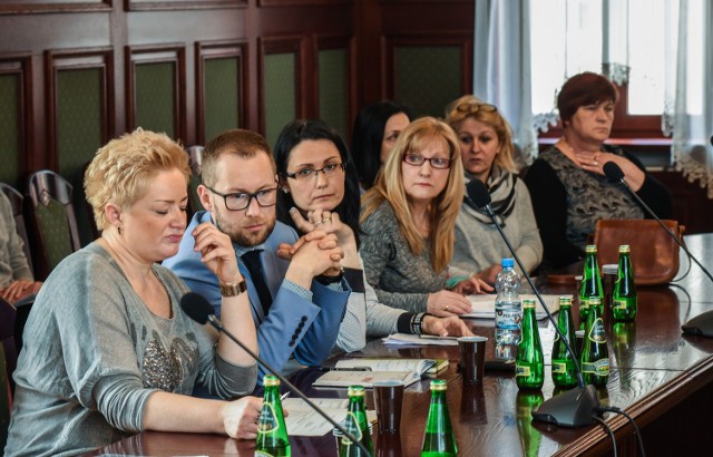 Do połączenia ośrodków pomocy społecznej ma dojść 1 lipca. Nie zgadzają się na to pracownice DPS-ów i ŚDS-ów.