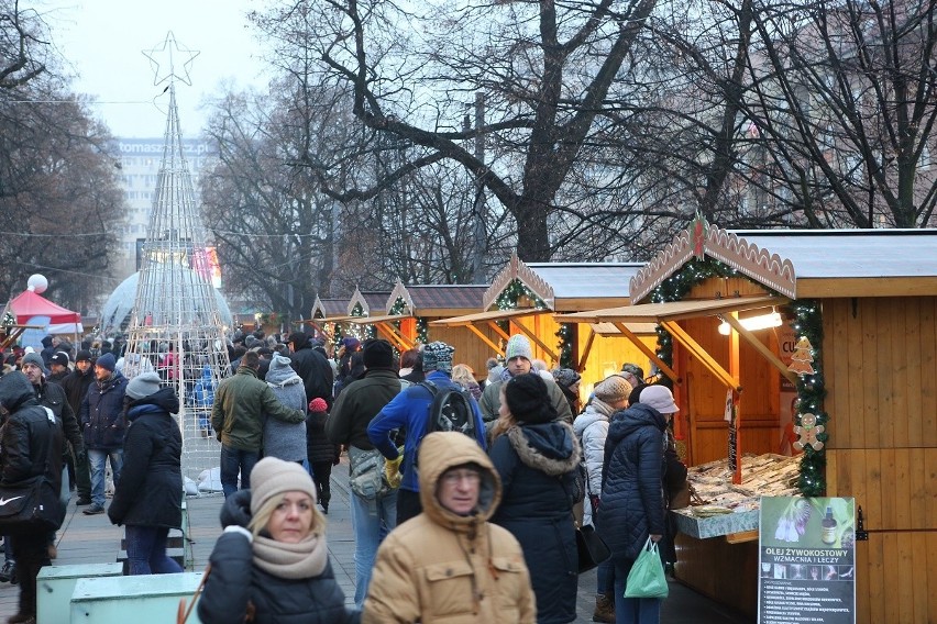 Świąteczne jarmarki w Szczecinie. Co nas czeka w tym roku? Będzie w czym wybierać