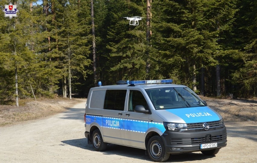 Policjanci sprawdzają, czy zostaliśmy w domach. Pomaga dron. Zobacz, co widział w Biłgoraju