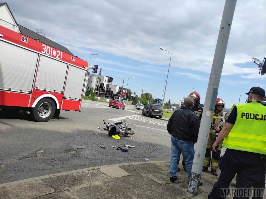 Natomiast na ulicy Oleskiej w Opolu motorowerzysta doprowadził do zderzenia ze skodą