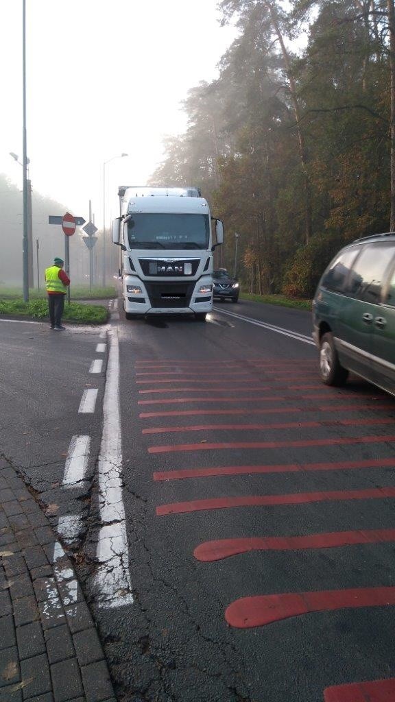 Głębokie: Zablokował ruch. Odholowali go w częściach za 2 tys. zł