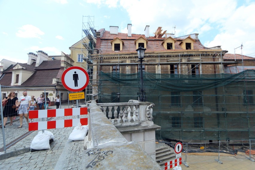 Kamienica Beaty Kozidrak do remontu. Prace na Starym Mieście w Lublinie blokują jednak...jerzyki. Zobacz zdjęcia