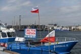 Protest rybaków. Armatorzy trudniący się wędkarstwem dorszowym przypłynęli do portu w Gdyni. Czekają na reakcję premiera i grożą blokadą