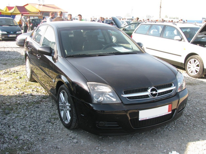 5. Opel vectra...