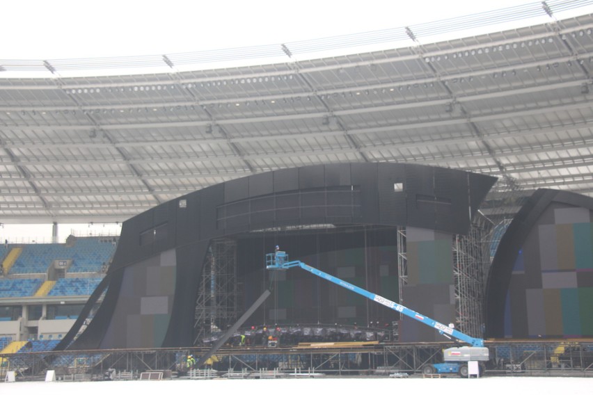 Scena na Sylwestrową Moc Przebojów na Stadionie Śląskim już...