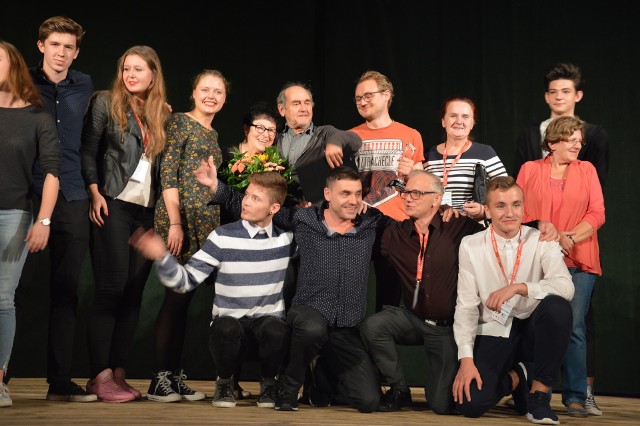 Teatr Reduta Śląska z Chorzowa został zwycięzcą II Międzypokoleniowych Spotkań Teatralnych w Stalowej Woli i otrzymał Grand Prix za spektakl „Stary klamor w dziadkowym szranku”