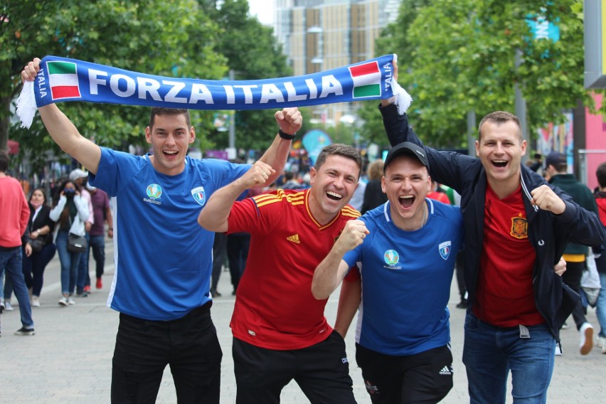 Euro 2020. Włosi i Hiszpanie opanowali Wembley [ZDJĘCIA]