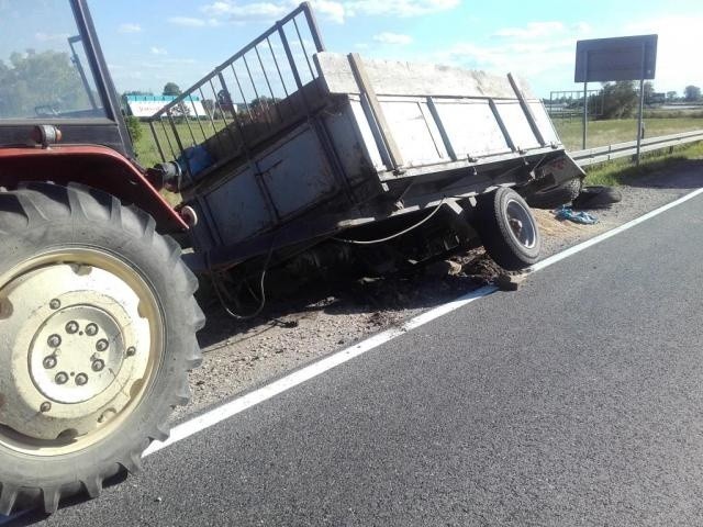 Do zdarzenia doszło w czwartek przed godziną 16 na krajowej drodze numer 79 w miejscowości Słupia w gminie Pacanów.