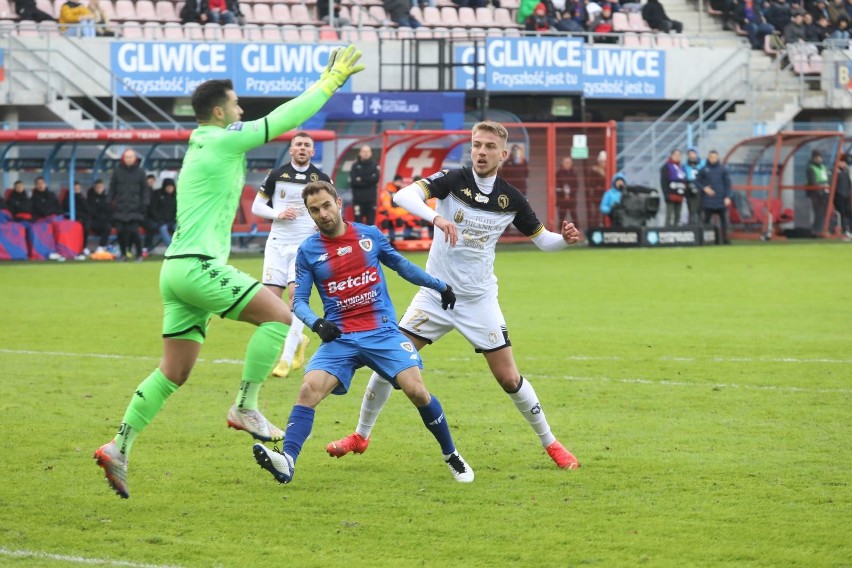 Jagiellonia zremisowała w Gliwicach 1:1 w pierwszym meczu...