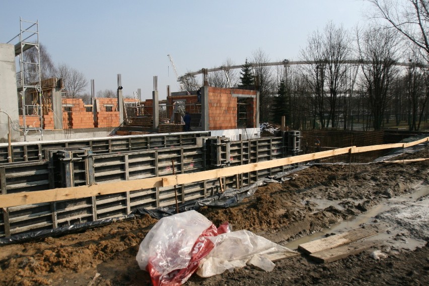 Tak wyglądała budowa budynku w marcu 2011