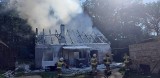 Pożar domu jednorodzinnego we wsi Gareja w gminie Lubsko. W domu była w trójka dzieci. Budynek doszczętnie spłonął