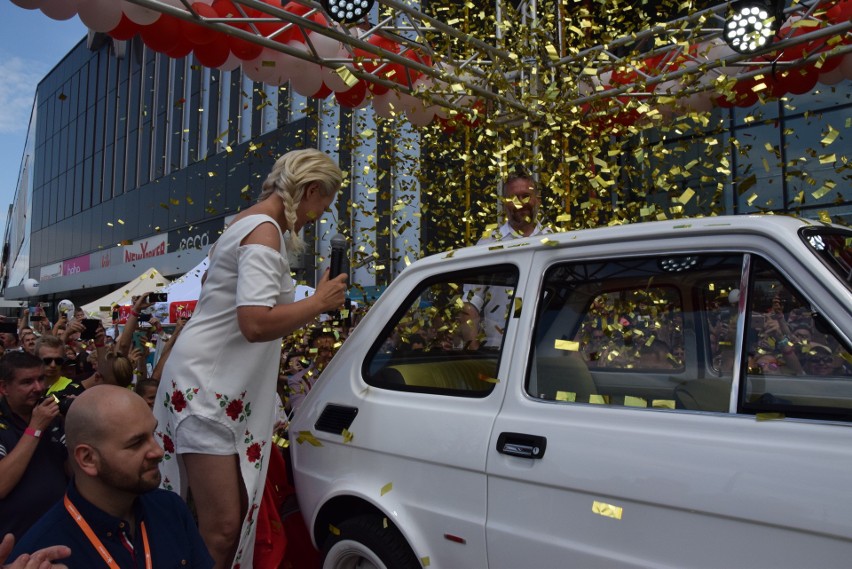 Niesamowity Maluch dla Toma Hanksa: Fiat 126p specjalnie dla aktora. Jest piękny