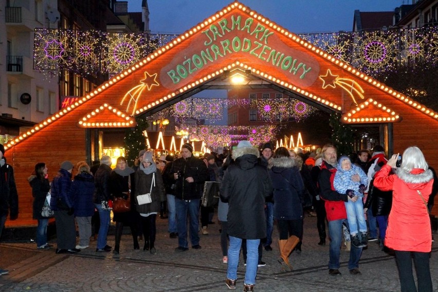 Rekordowe tłumy na wrocławskim Jarmarku Bożonarodzeniowym