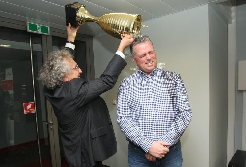 Bertus Servaas w akcji Ice Bucket Challenge