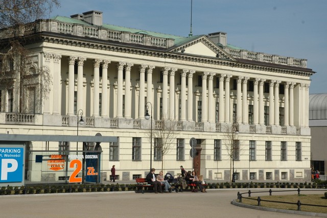 Nominowane do Nagrody im. Józefa Łukaszewicza książki możemy oglądać w starym gmachu Biblioteki Raczyńskich