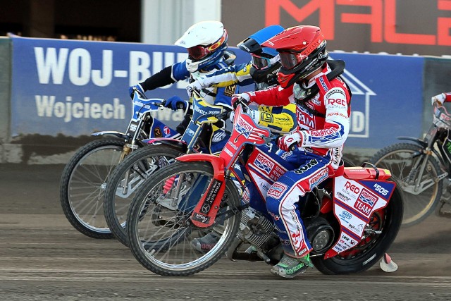 W środę Wiktor Przyjemski (czerwony kask) cieszył się z 3. miejsca w finale Srebrnego Kasku, który rozegrano w Ostrowie