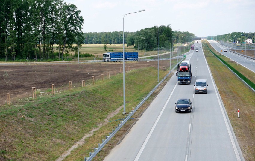 Otwarcie nowego fragmentu S17 od Kurowa do Skrudek. Premier Morawiecki jednak nie przyjechał. Zobacz zdjęcia z przecięcia wstęgi