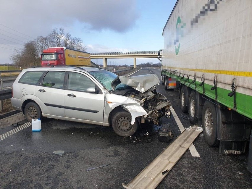 Wypadek na autostradzie A4. Przewróciła się ciężarówka, droga w stronę Wrocławia zablokowana