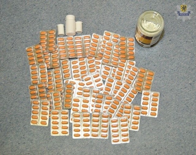 Nielegalne leki, które wprowadzane były do obiegu.