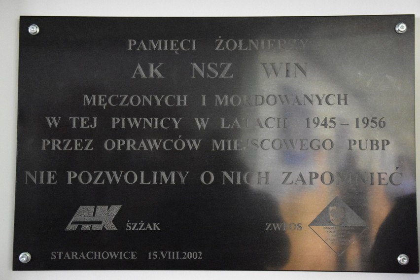 W szkole numer 10 w Starachowicach ponownie odsłonięto tablicę ku czci pomordowanych żołnierzy podziemia. Powstała Ściana Pamięci 