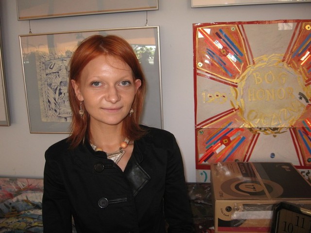- Zapraszam na naszą wystawę z cyklu"Mistrz i uczniowie" - mówi Agnieszka Sieradzka, kierownik Galerii Plastycznej "Łaźni".