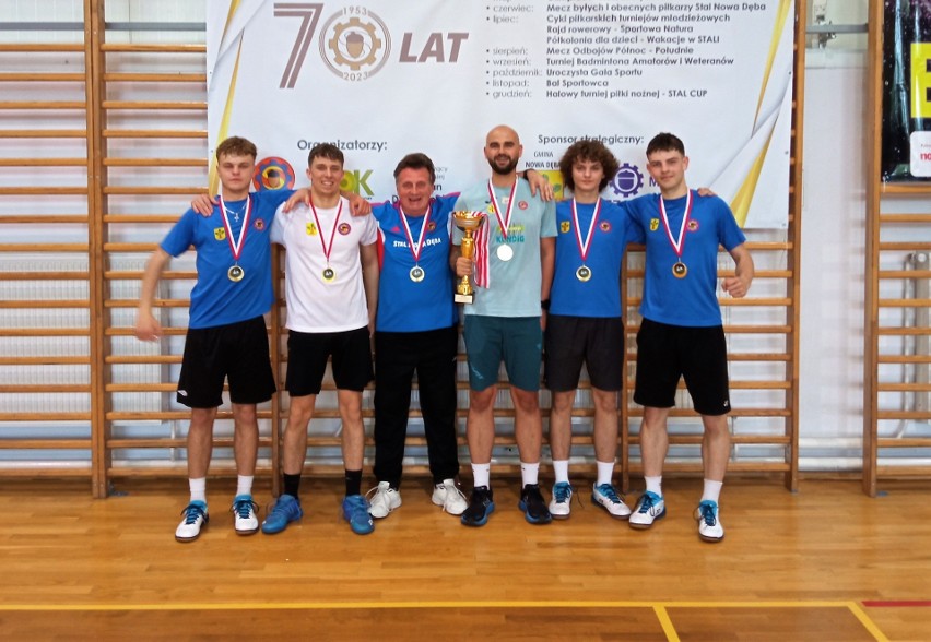 Zespół Stali Nowa Dęba wygrał Karpacką Ligę Badmintona w...