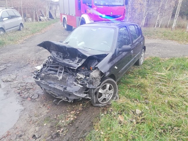 W piątkowe popołudnie w Strzeżenicach doszło do wypadku. Samochód osobowy uderzył w barierę energochłonną. Jedna osoba została poszkodowana.Zobacz także Wypadek w Gwdzie Małej