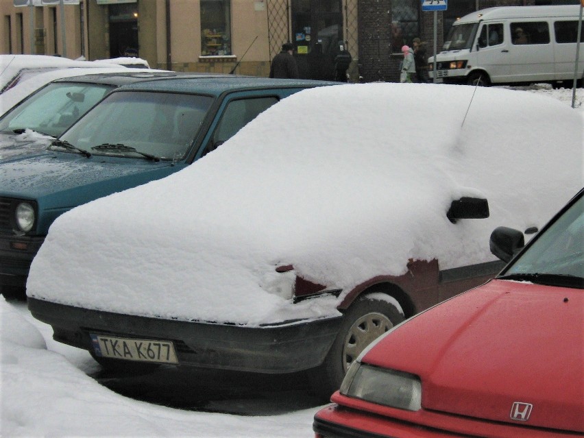 Proszowice. Tak wyglądała zima 15 lat temu. Zobacz zdjęcia