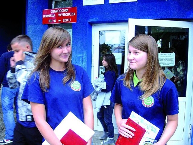Martyna Janas (z lewej) wybiera się do II LO. Jej koleżanka Gabriela Kawałko chciałaby się uczyć w I LO. &#8211; Na pewno się dostaniemy &#8211; twierdzą absolwentki gimnazjum nr 3.