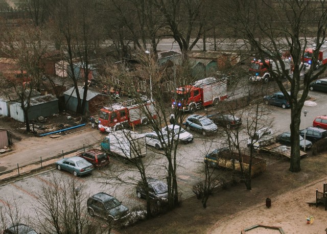 Informację o zawaleniu się stropu jednego z domów przy ul. Wąskiej w Białymstoku strażacy otrzymali o godz. 13.44