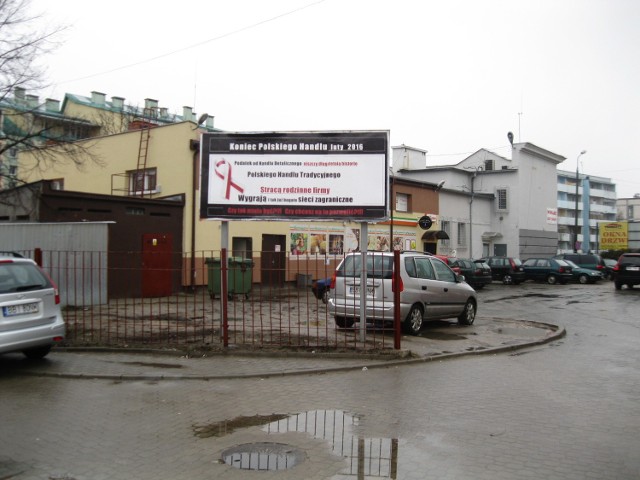 Takie banery pojawiły się w kilku miejscach na terenie Bielska. Podobne można zobaczyć też w innych miastach.