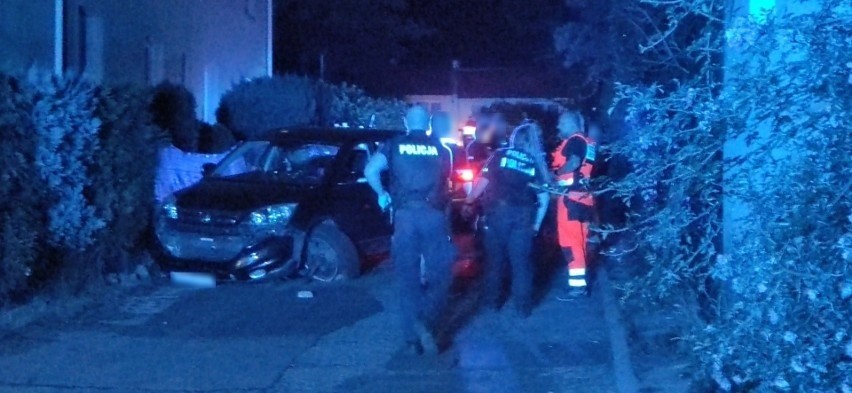 Adwokat ze Słupska zatrzymana. Zraniła nożem dwóch mężczyzn, pijana uciekała samochodem, biła, kopała i wyzywała policjantów