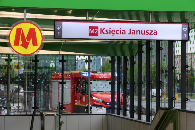 Zadymienie wykryto w składzie metra na terenie stacji Księcia Janusza.