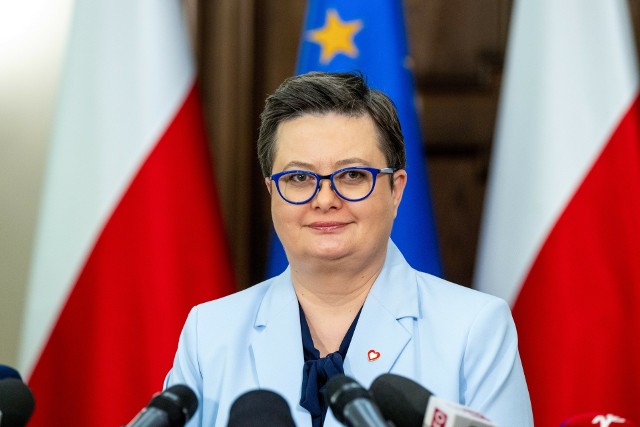 Wiceminister edukacji Katarzyna Lubnauer poinformowała o pracach nad cyfrowymi wersjami podręczników wydanych przed 2020 rokiem.